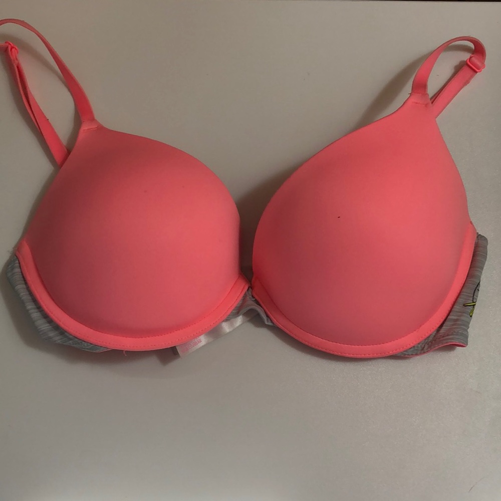 Victoria’s Secret Pink bra